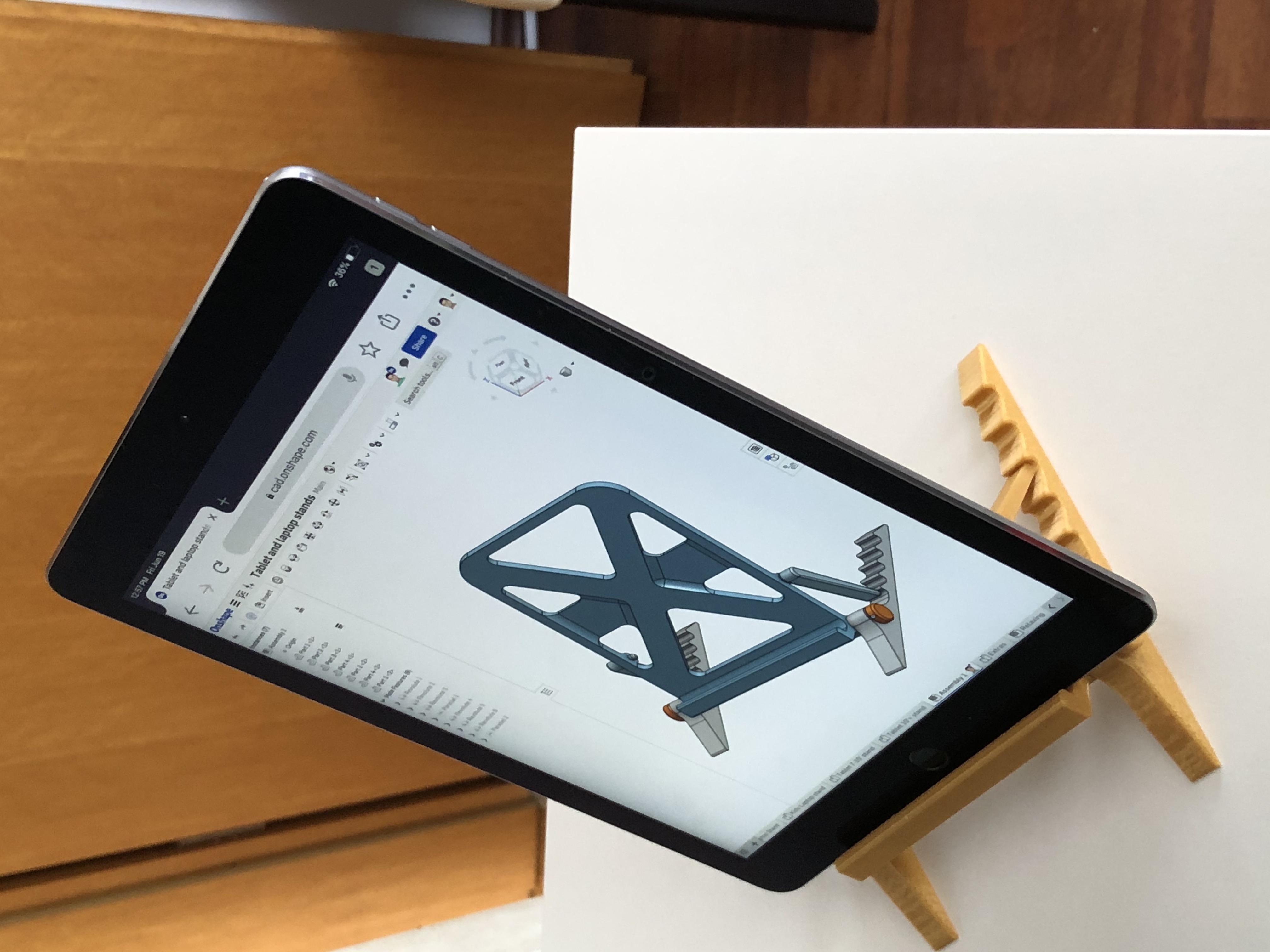 平板电脑10英寸可调节支架13